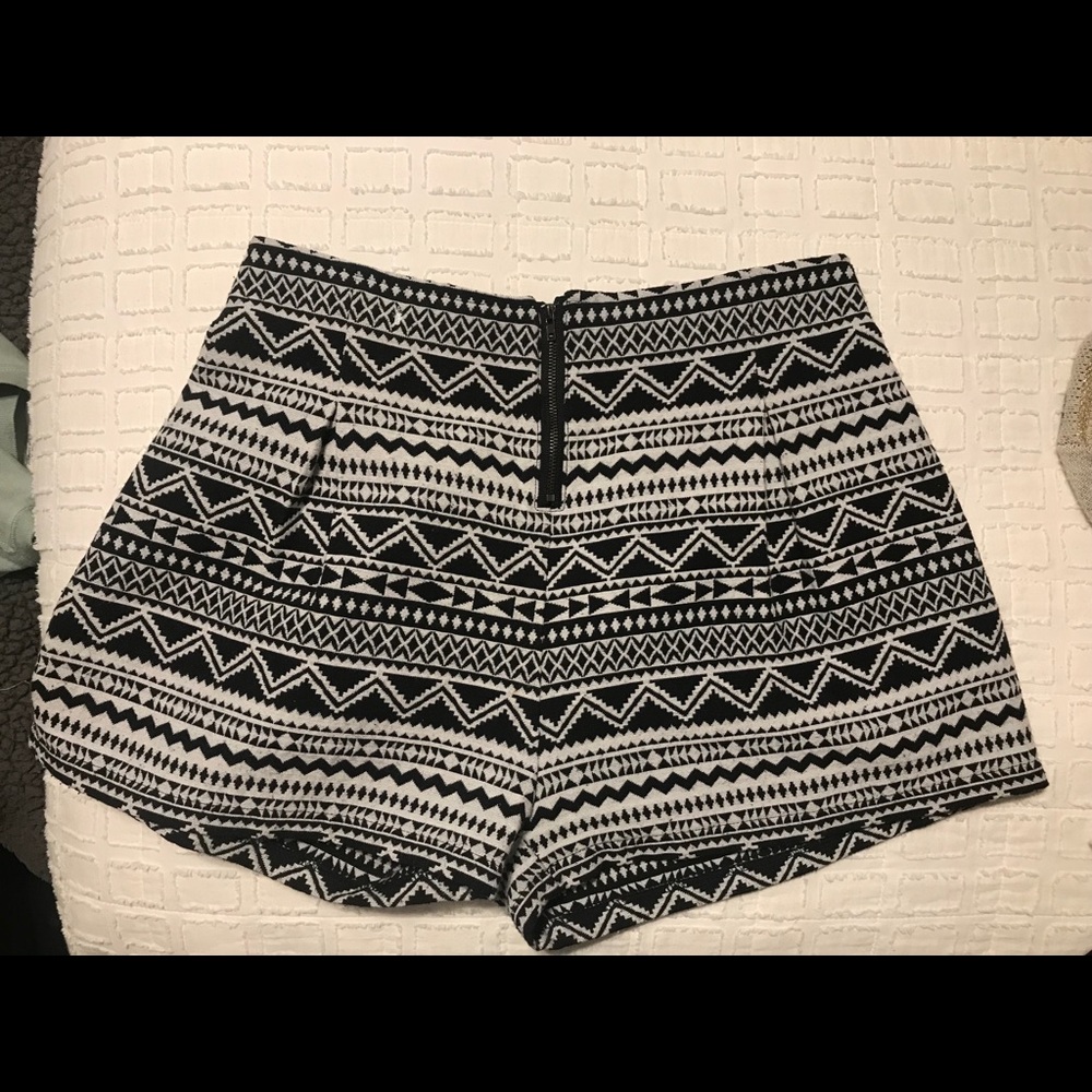 Shorts - Picture 2 of 2